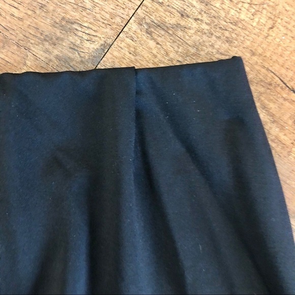 Wilson black skort  with slits on the sides.  Size Small - Picture 7 of 9